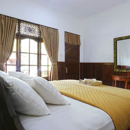 Puri Nusa Beach Hotel Batumadeg Exterior photo